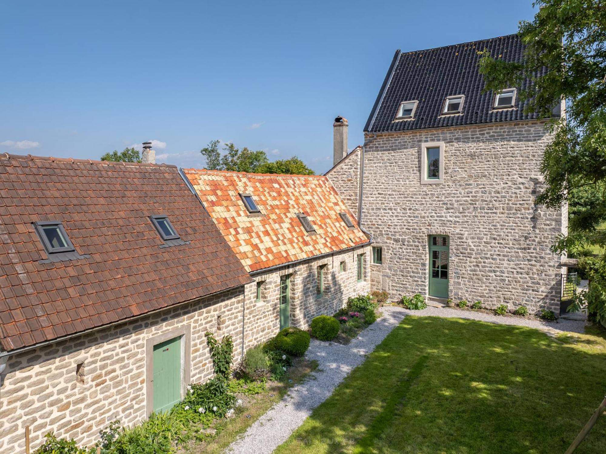 Casa de Férias Saperlipopette Charmante Demeure En Pierre De Taille